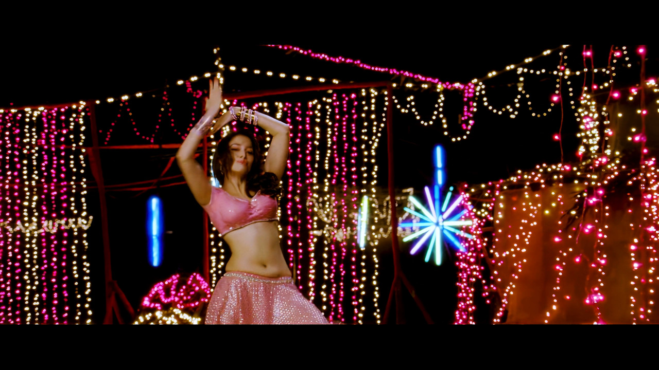 Tamanna Hot Song 03 From Himmatwala Taki O Taki 4K (Best Quality).mp4_snapshot_03.14_[2021.04.05_13.