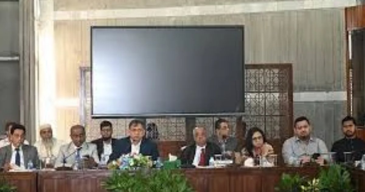 সংবিধান প্রশ্নে বিচার বিভাগের এক্তিয়ার সুস্পষ্ট থাকা দরকার