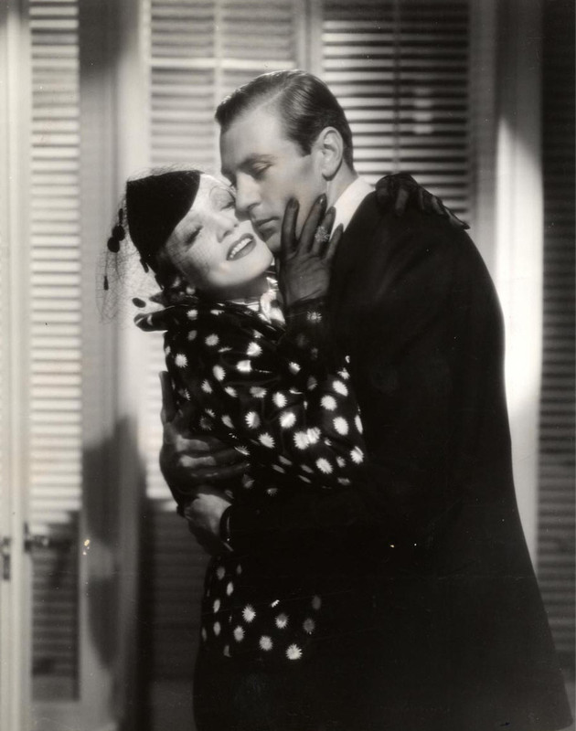 Marlene_Dietrich_b89