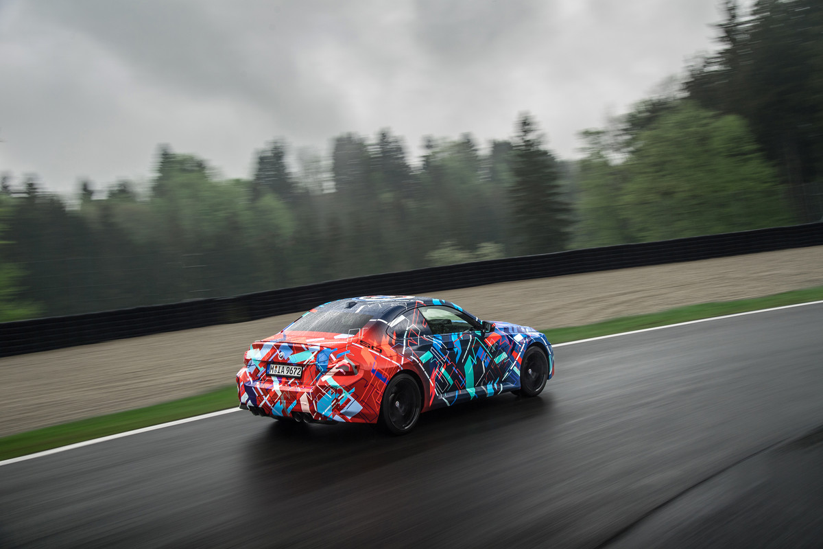 P90468019_highRes_the-all-new-bmw-m2-u