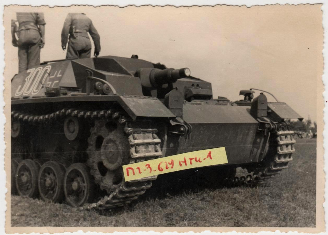 Photo Sturmgeschütz StuG III Model B 300 7,5cm K