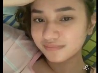 Kak Devi Buka Baju video call