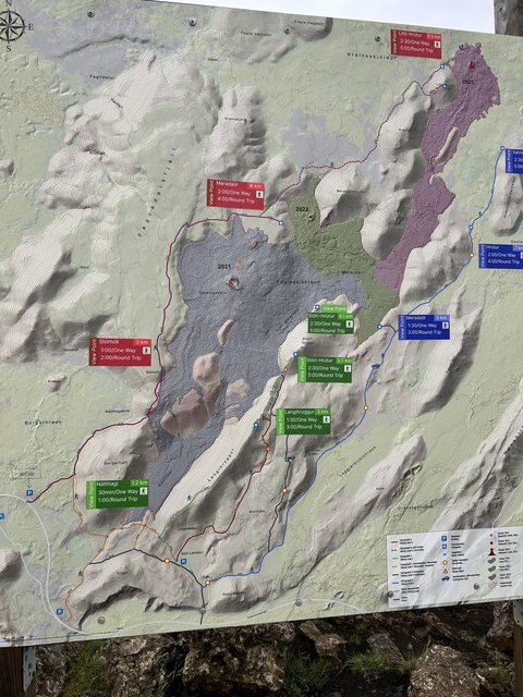 21 DIAS EN NUESTRO SEGUNDO VIAJE A LA TIERRA DEL HIELO Y FUEGO (en construccion) - Blogs de Islandia - 26/06/2025 Península de Reykjanes, pisamos la erupcion de 2023. (15)