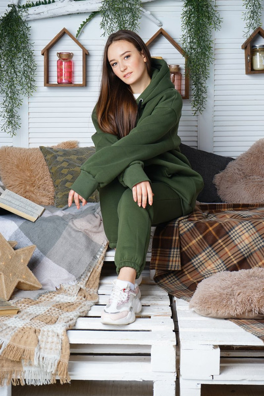 E748C529-7562-4B95-B48C-A8E0D0C471F5