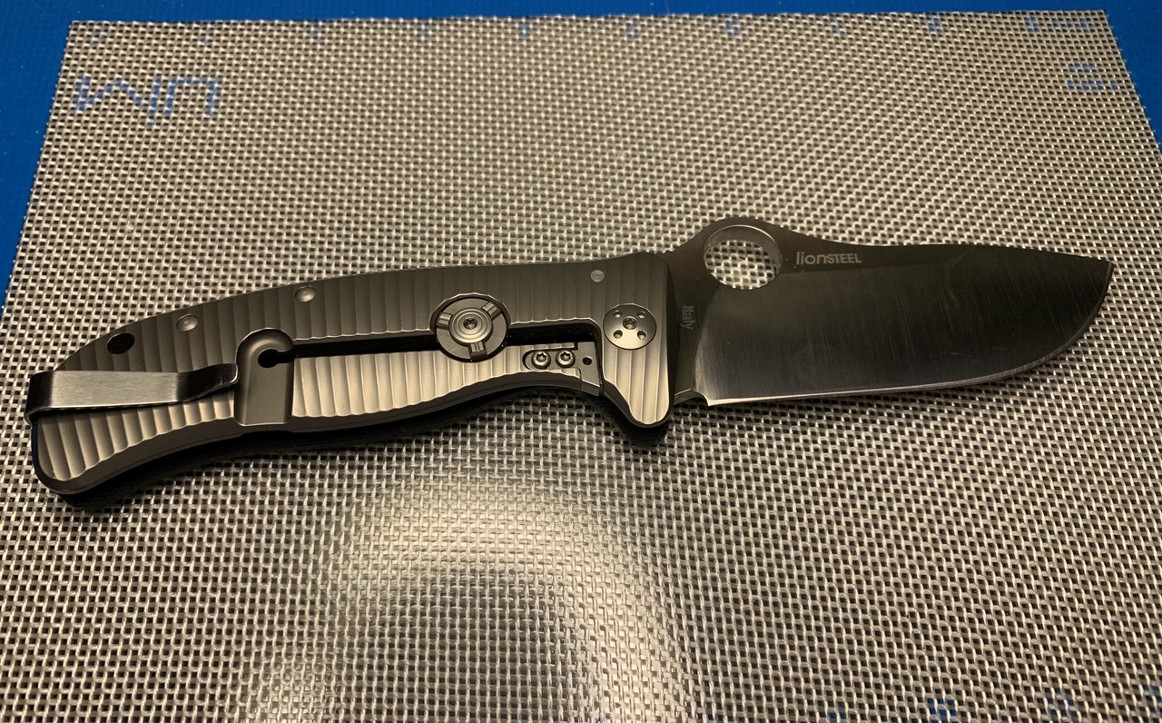 BD70DC24-0BDC-4C74-B866-66DEA3855C92