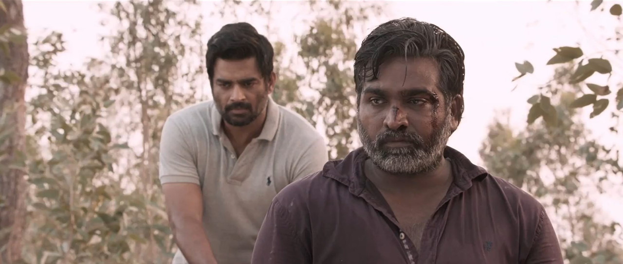 Vikram Vedha 2017 WebRip [Tamil] 480p 720p ESub Screenshot