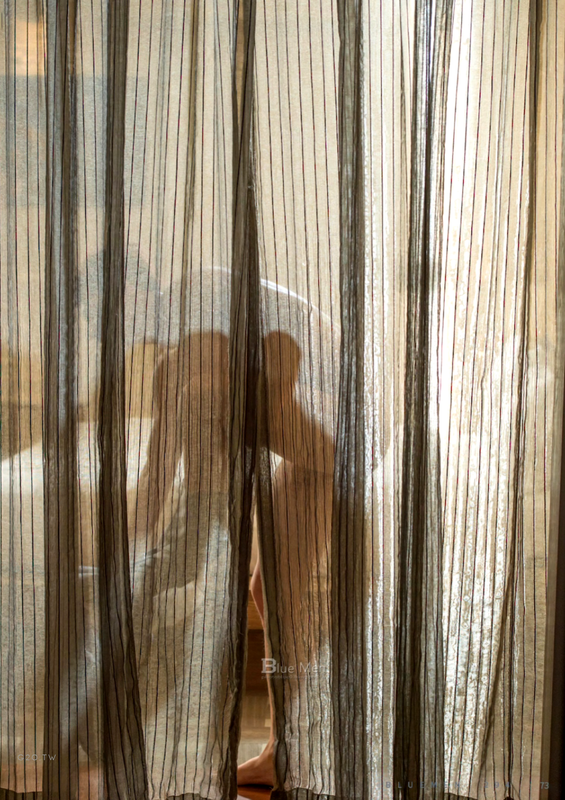 085