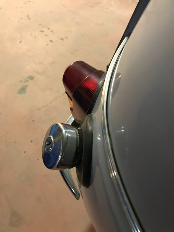 37F2F7FE-7941-404D-AA9B-60BB09CFB05A