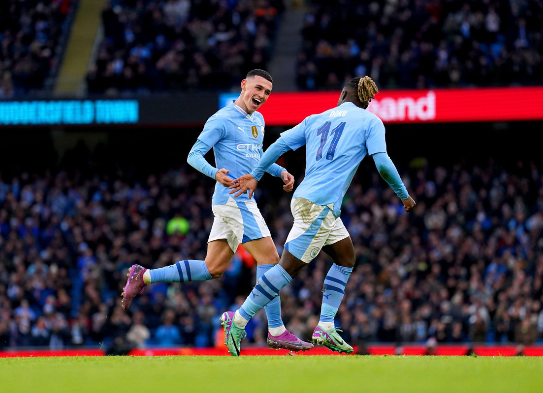 Biến động kèo Huddersfield vs Man City 01h45 25/9 EFL Cup