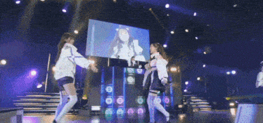 hayate and kokoa's seiyuu concert gif