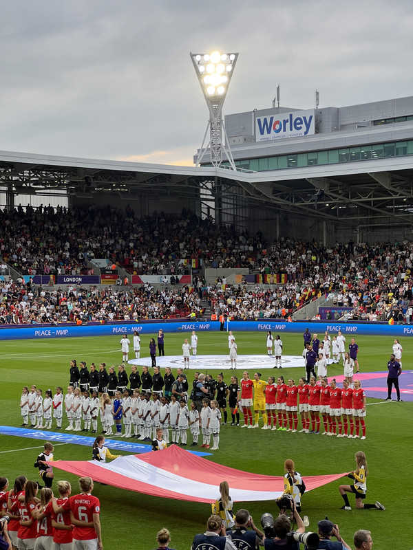 C8550C90-DBCF-4F08-B529-6E889100EAF5