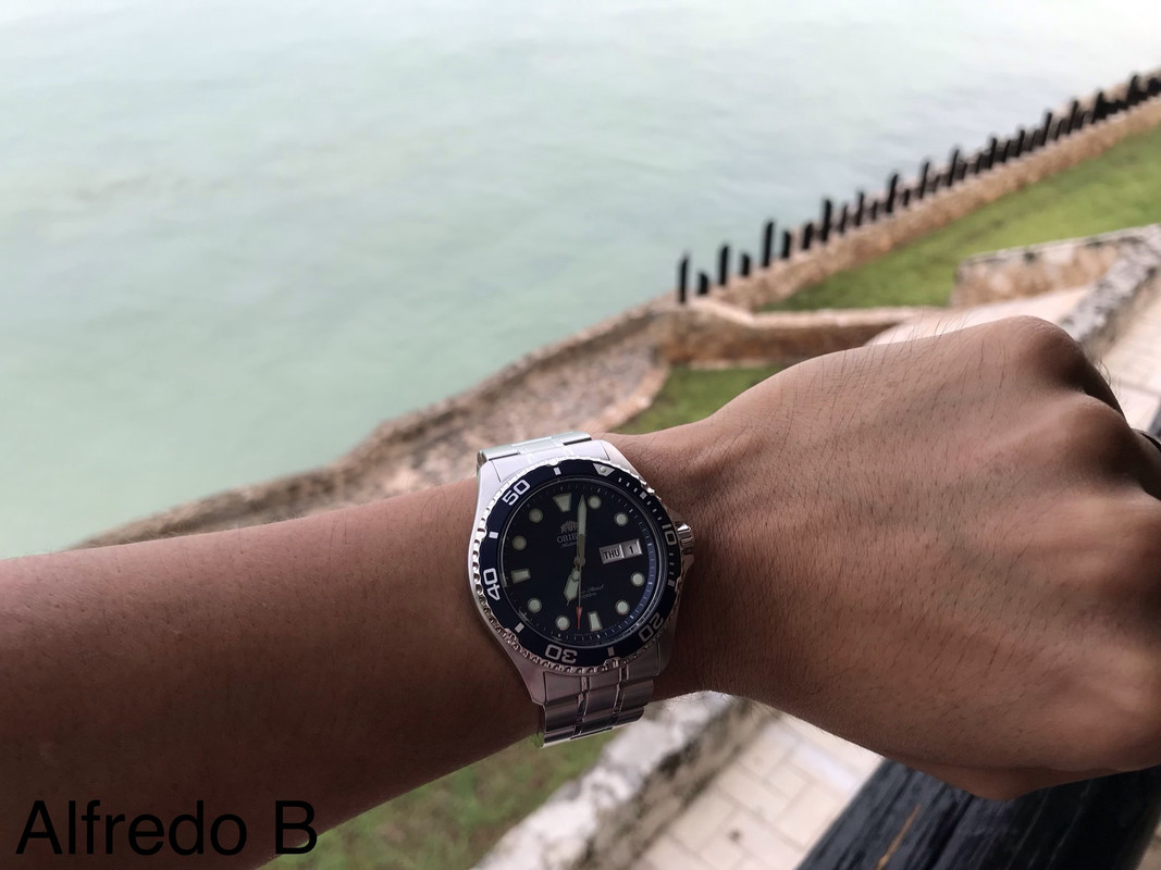 89B97765-3F5B-47D2-9B9B-9105A32EDAF9