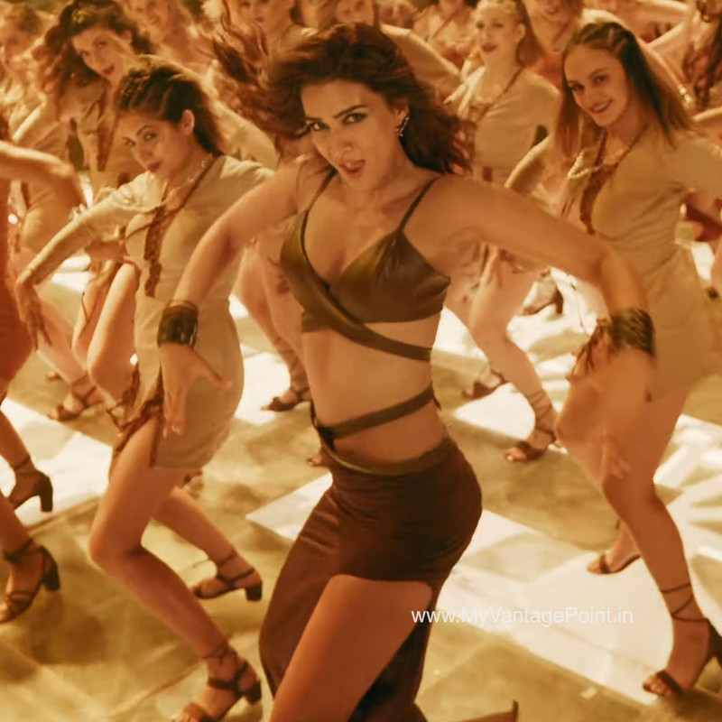 hot-dance-of-kriti-sanon-in-ganapath