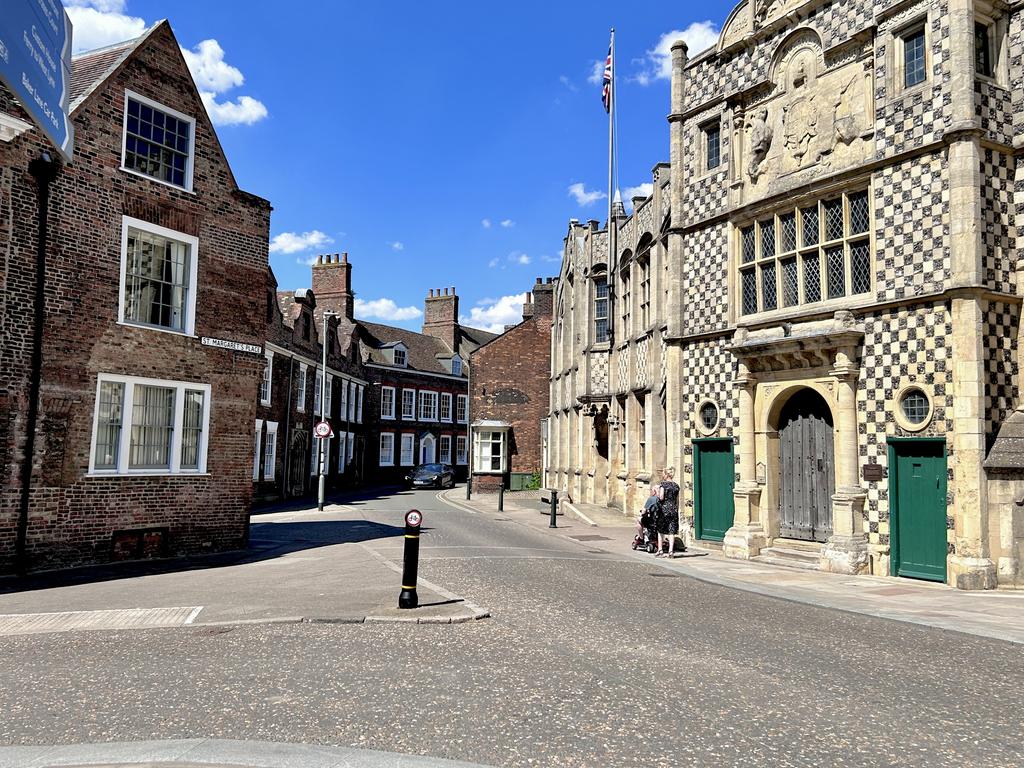 Пёстрая лента. Путешествие по сельским дорогам Англии в мае 2025 г.