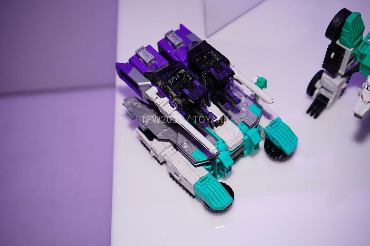 NYCC2016-Titans-Return-111