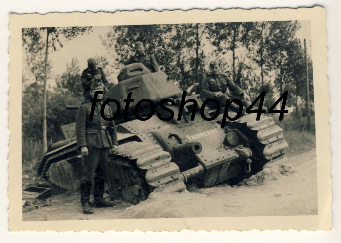 französischer Panzer CharB mit Kennung