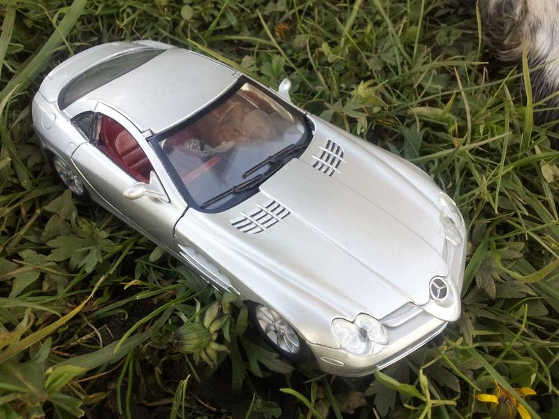1:24 MotorMax Mercedes-Benz SLR McLaren