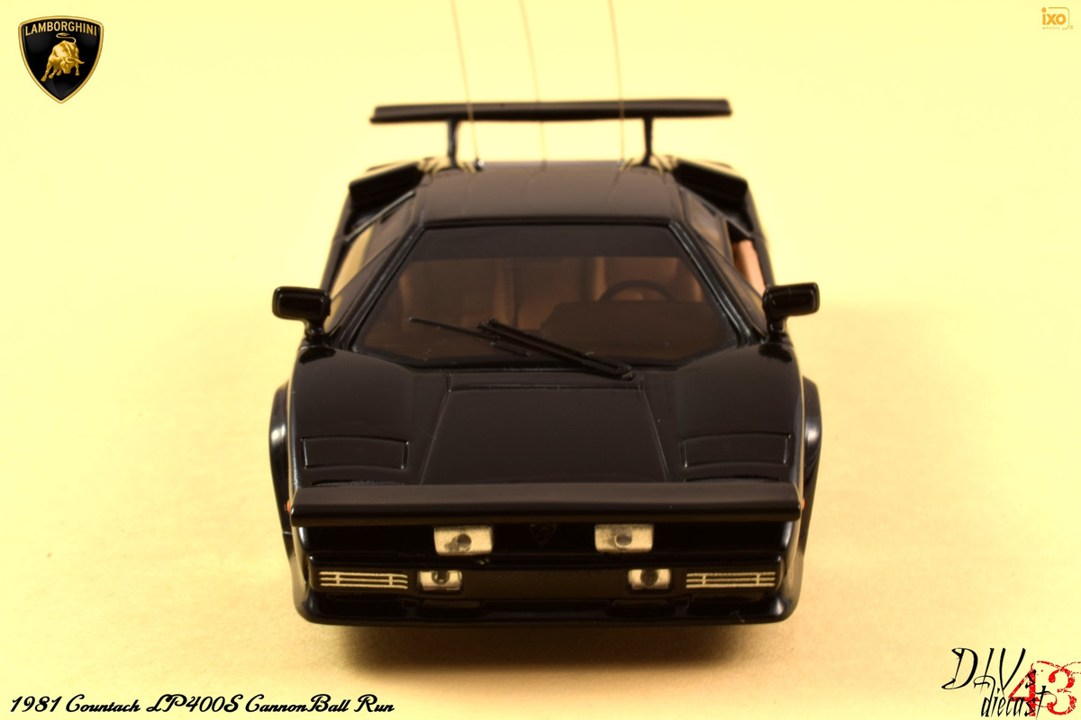 Lamborghini_Countach_CannonBall_Run_IXO (8)