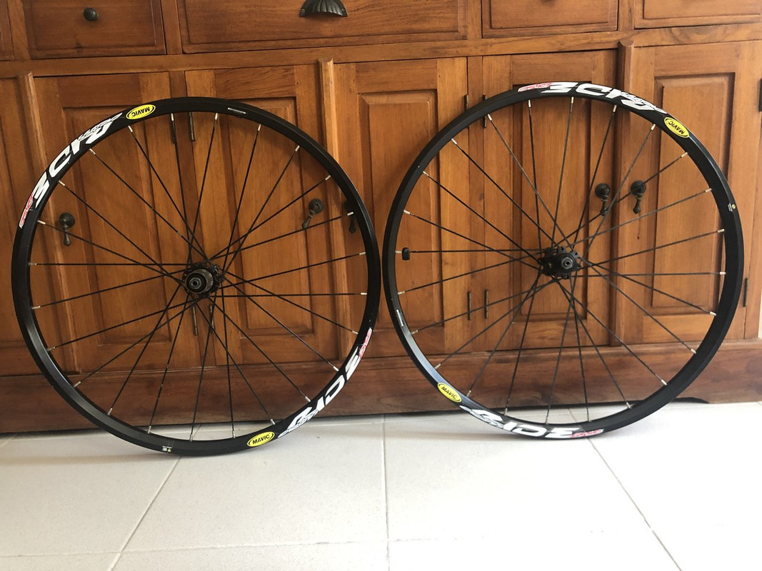 5702A985-22D3-44BF-862F-226B22682284