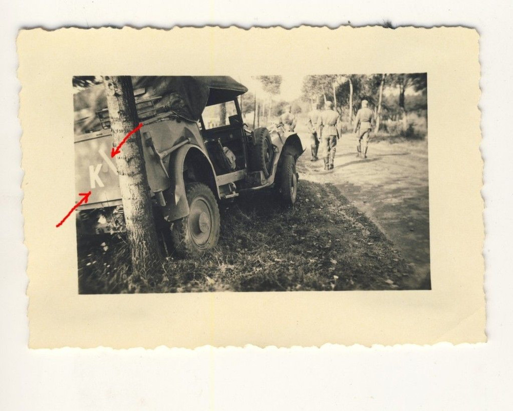 Foto Wehrmacht - kleiner Kübelwagen mit Faltdach