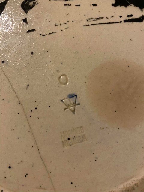 Bottom Mark