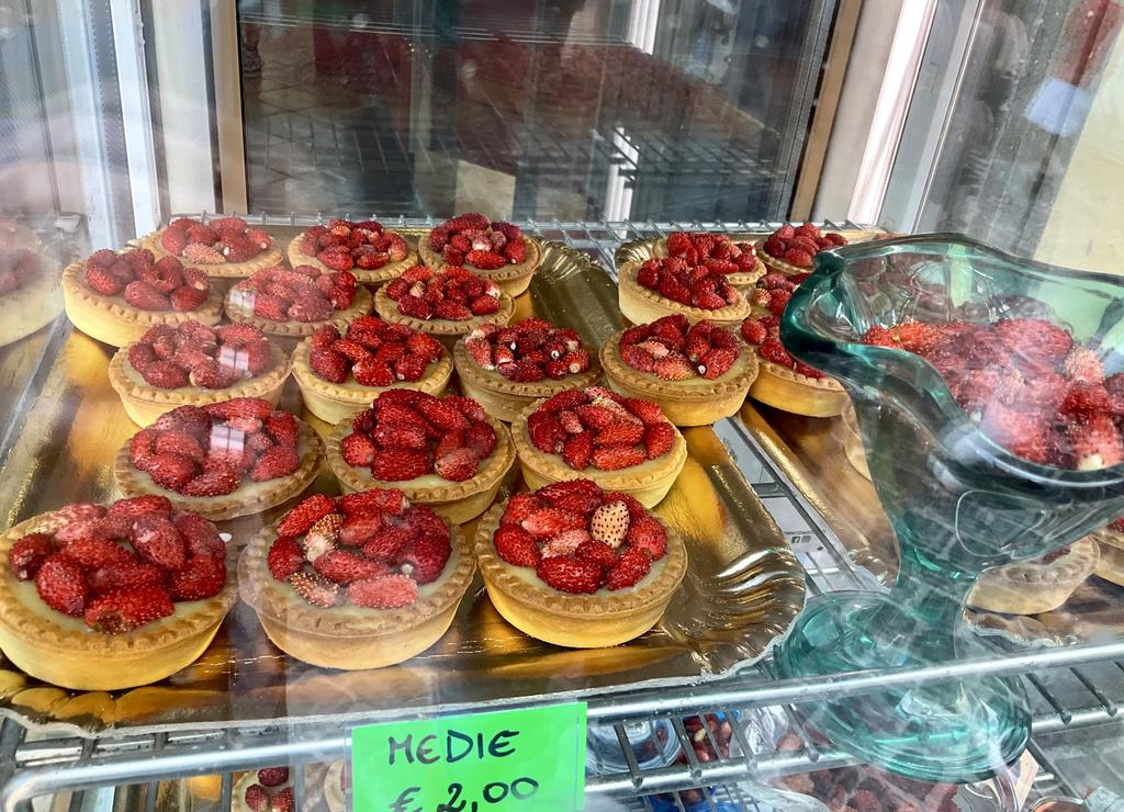 Жаркий сентябрь на побережье Тирренского моря. Жаркий сентябрь на побережье Тирренского моря.