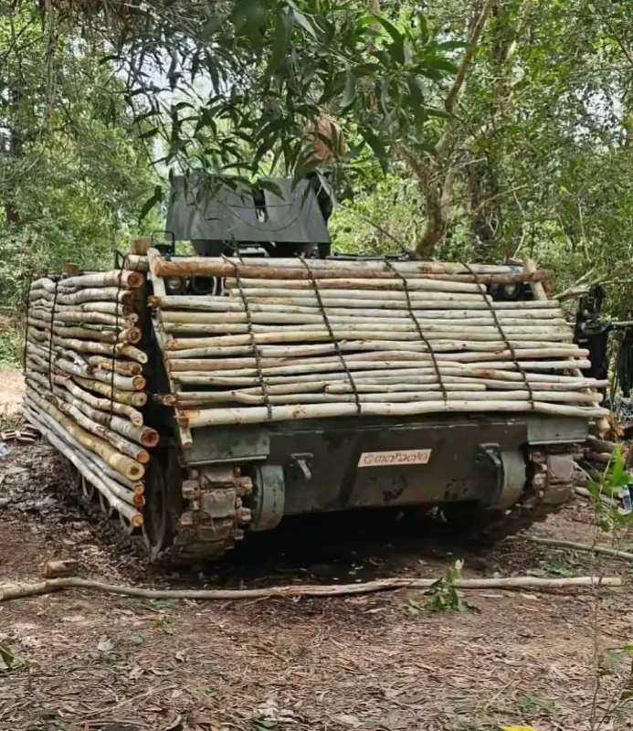 thailand-make-some-modification-to-it-m113-during-their-v0-tmxp3gxakd7g1.webp