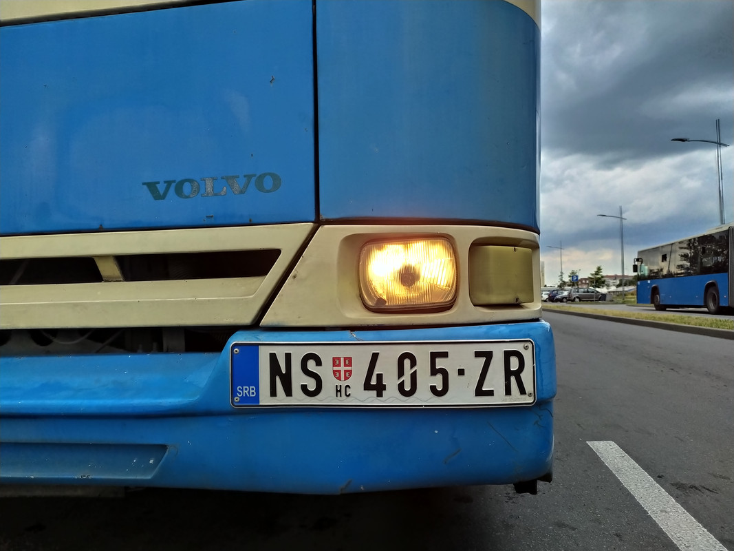 BiM #657; prednja leva signalizacija