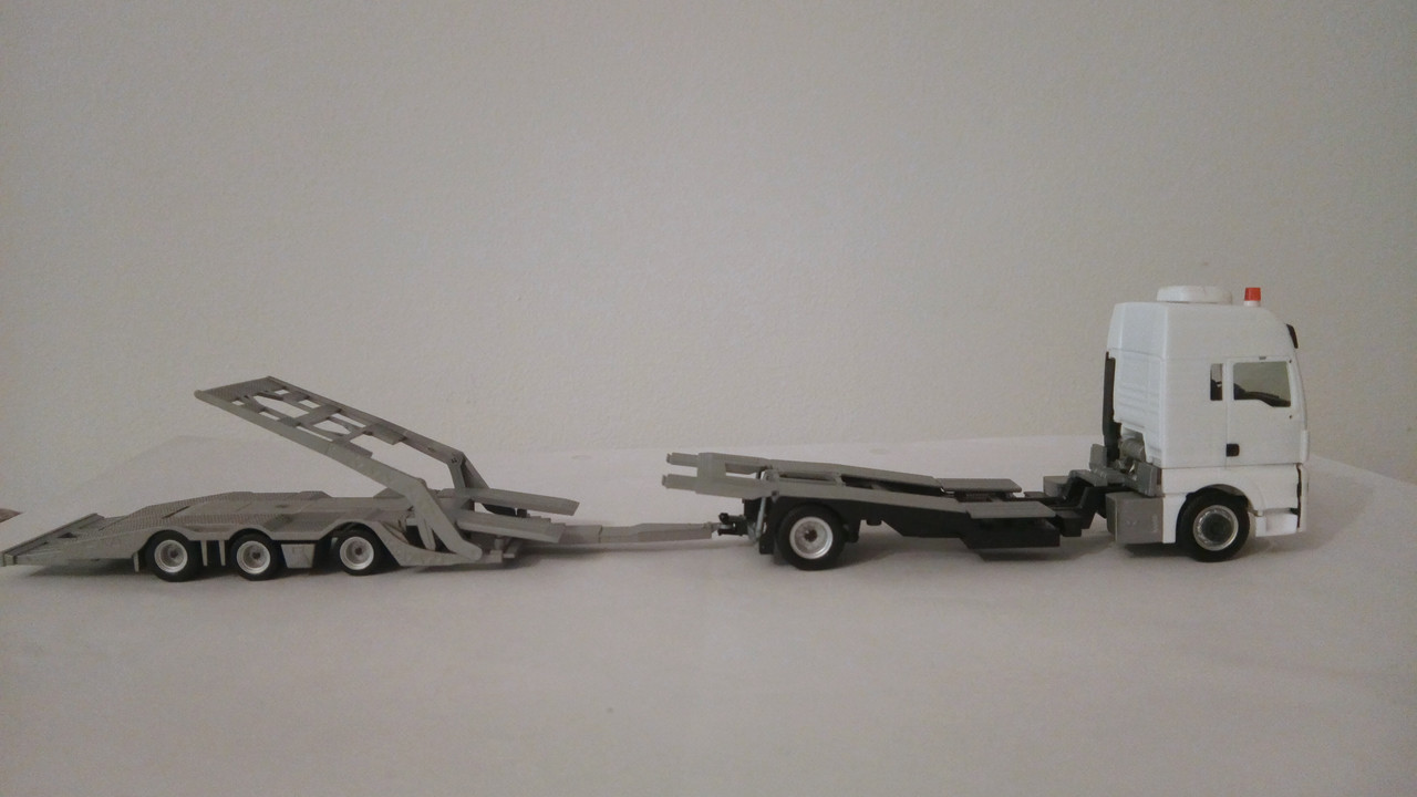 Mcht (8355)