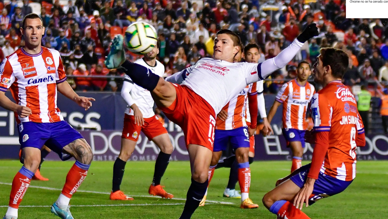 De los tres no se hace uno, delanteros de Chivas siguen sin marcar un gol