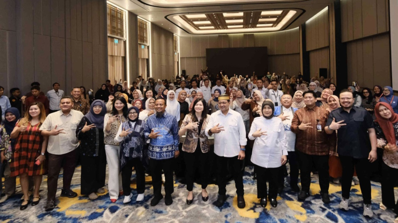 Ibu-Ibu Makassar Berpenghasilan Dari Rumah