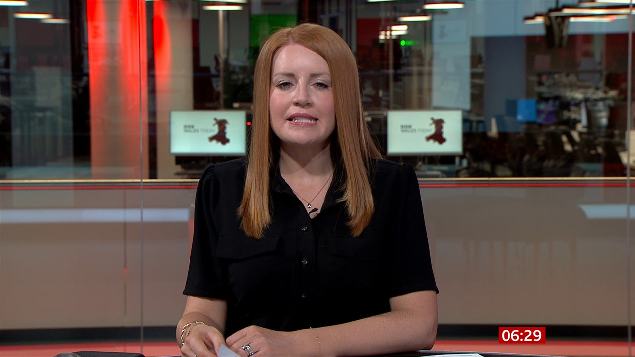 05.30 - 06.00.00 - Breakfast. The latest news, sport, business and we....ts_snapshot_10.34.606