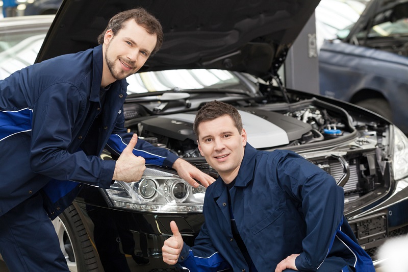 mercedes service  specialist