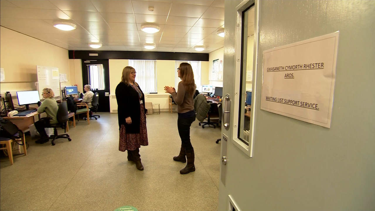01.19 - 18.00.00 - ITV News Wales at Six..ts_snapshot_06.03.855