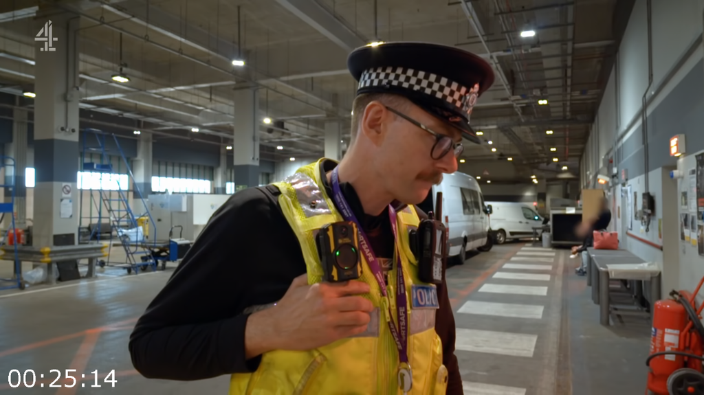 [Image: labx2cpk3z83.png]