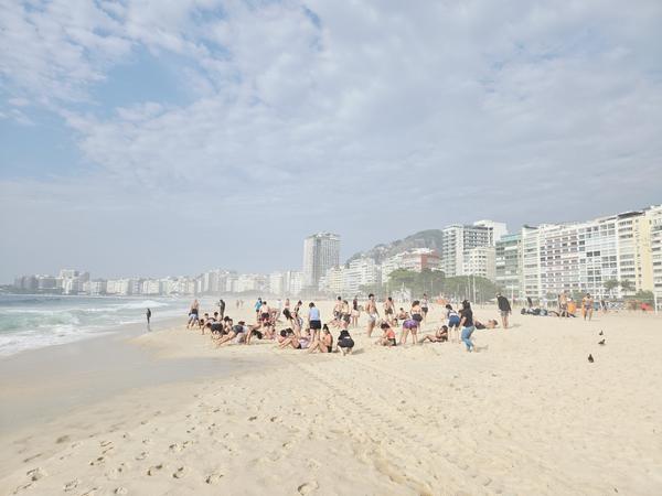 В джазе только девушки или аргентинско-бразильский калейдоскоп В джазе только девушки или аргентинско-бразильский калейдоскоп