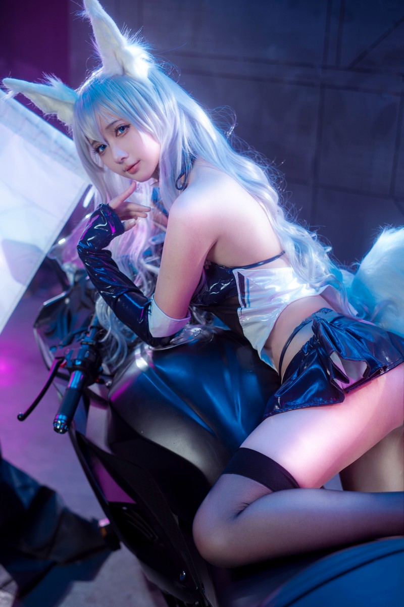 艾西Aiwest 碧蓝航线巴尔的摩&信浓赛车女郎Cosplay写真图集 双人高清图集 47P (200.7M)插图1