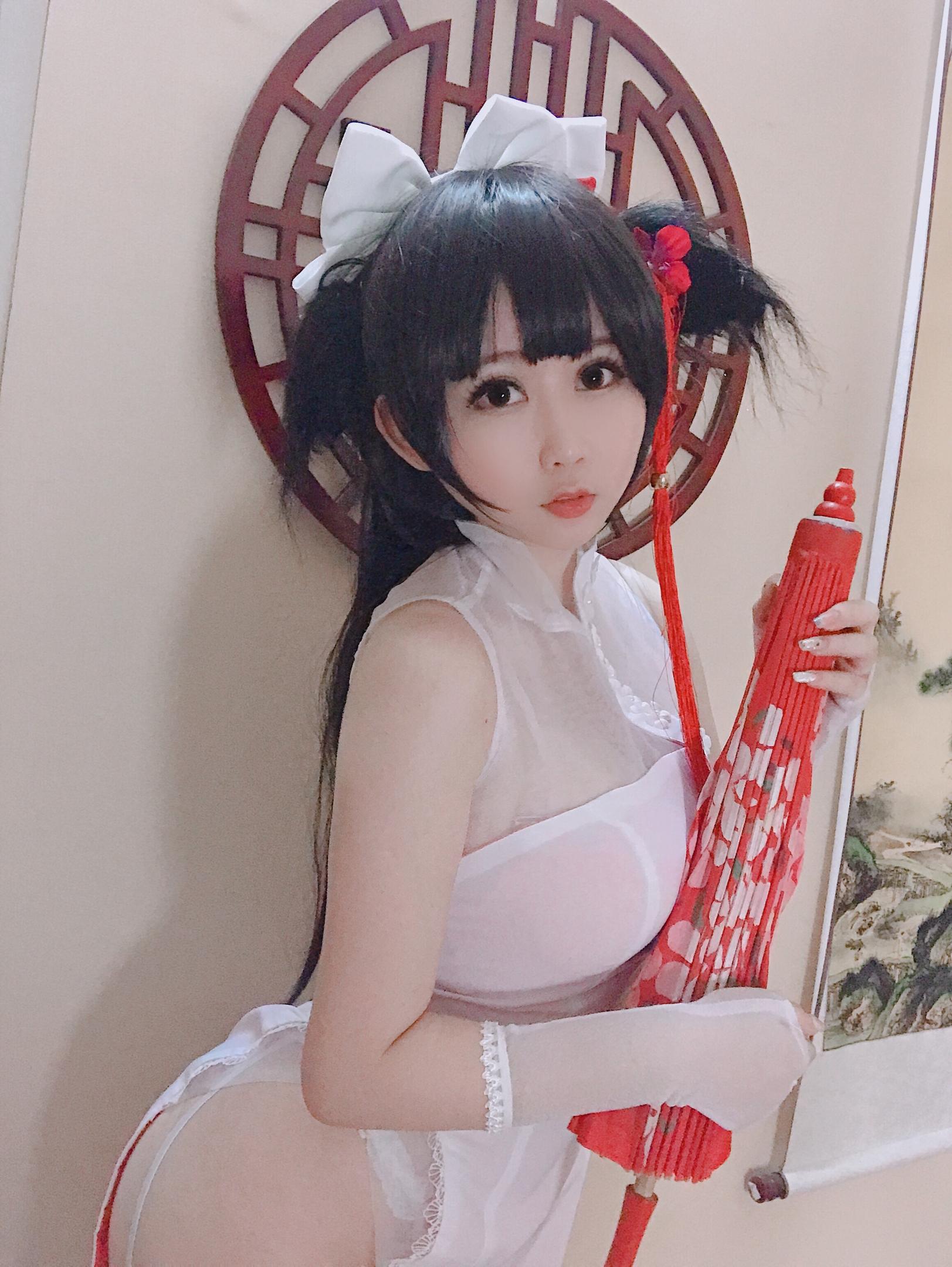 是依酱呀 NO.002 爱岩 6