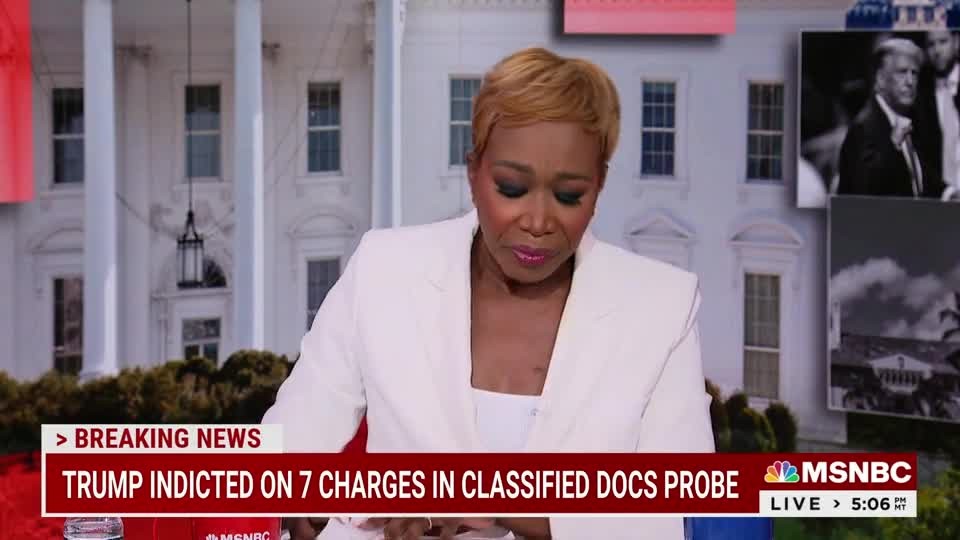 [Image: h9lvia3fty34.jpg]