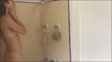 [Image: Voyeur61405101114.jpg]