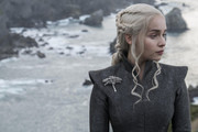 emilia-clarke-game-of-thrones-110