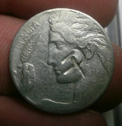 20 Centesimi 1913. Italia. Resello comunista. O¿Otra teoría sobre el robo mas fascinante en el Louvre? 20190330-184656