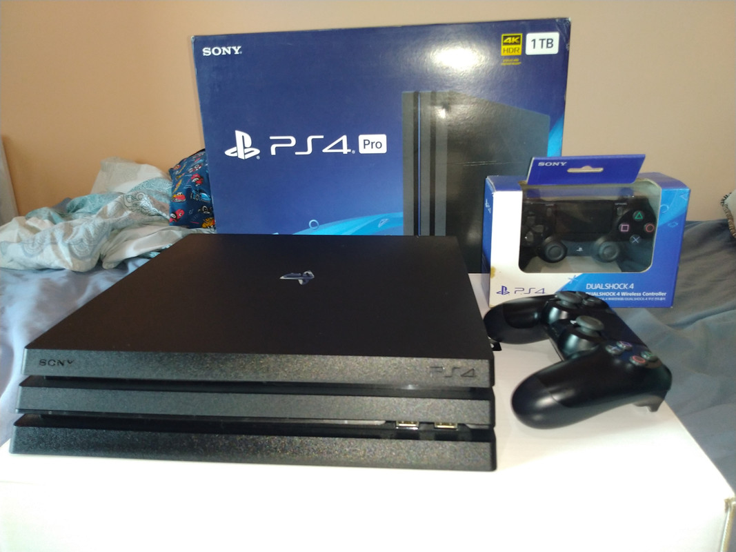 VENDO] PlayStation 4 Pro 1TB + Controle Extra + Jogos Midia Fisica