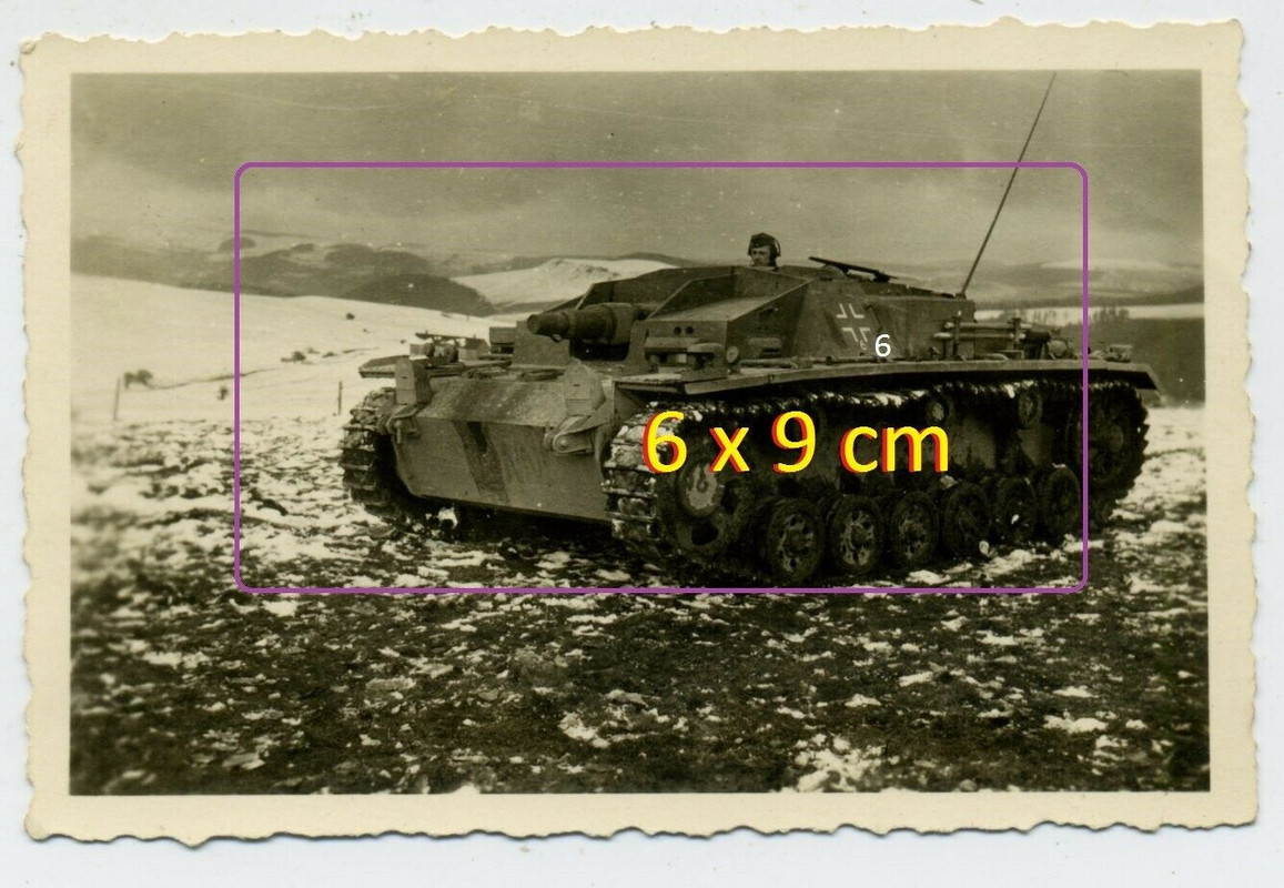 Foto deut. Panzer Sturmgeschütz Stug mit Antenne & Nr. 6 Septemb