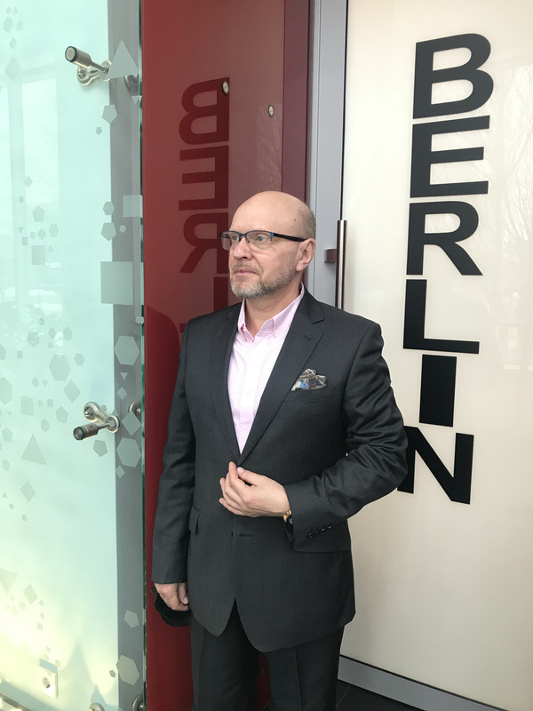 DC9BE06D-BED2-4414-8644-018457BFDCEC