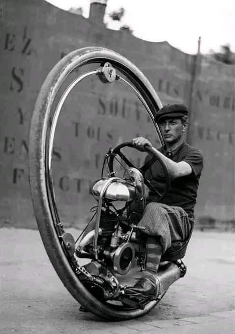 B-W-engine-wheel.jpg