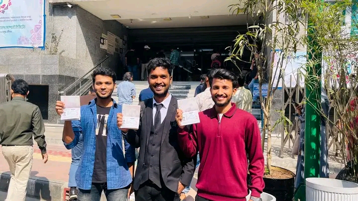 সাফল্যমণ্ডিত শিক্ষার্থী ২