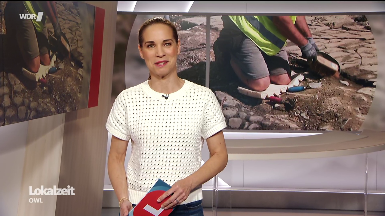 Kristina Sterz WDR Lokalzeit OWL 03 06 2026 89X Caps 45