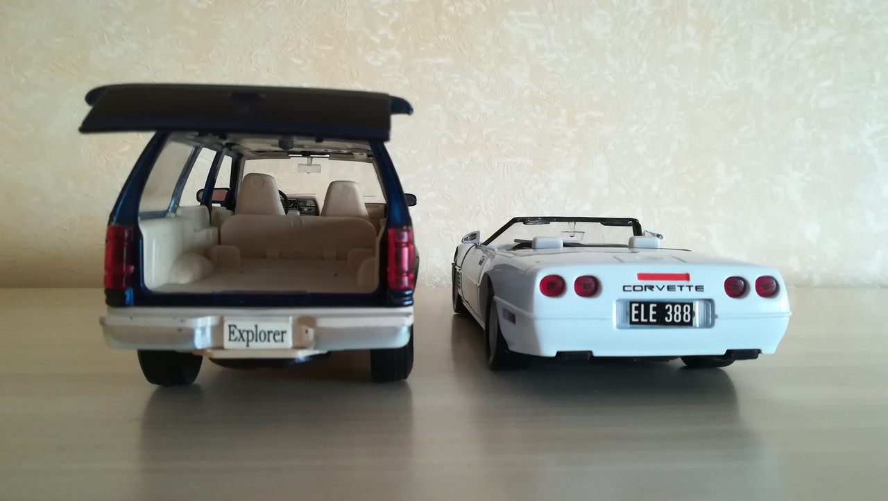 Модель 1 к 24 FORD EXPLORER 1992 Maisto металл  7