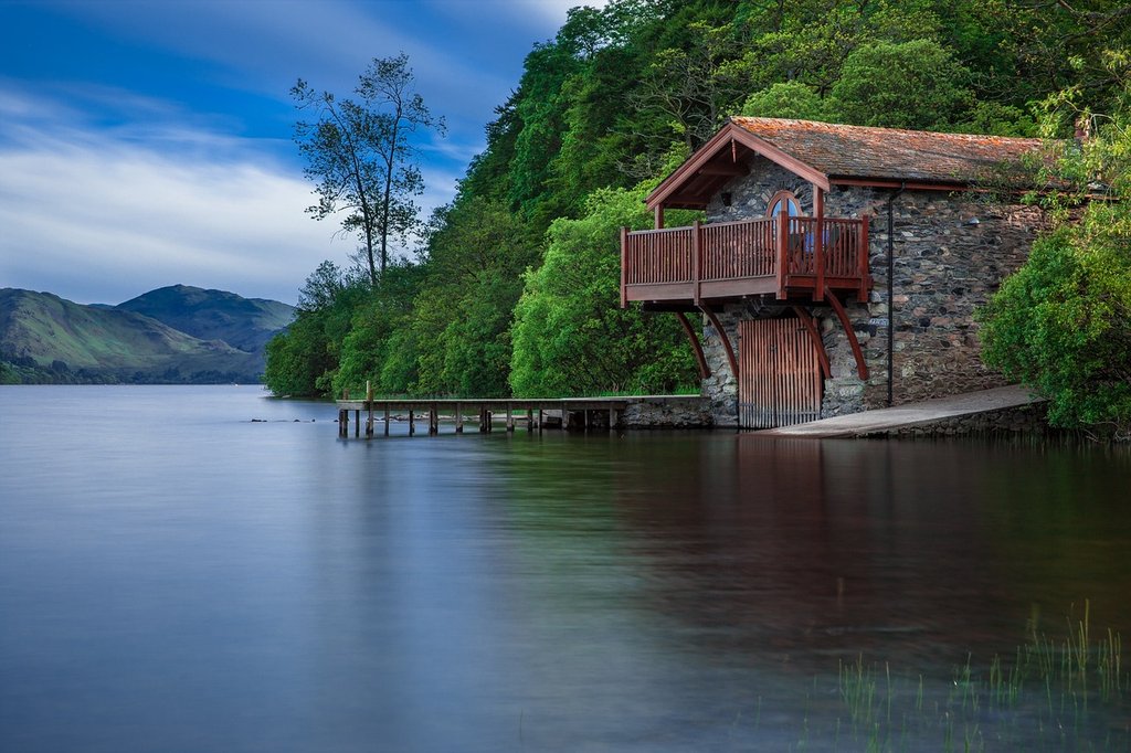 brown-lake-jetty.jpg
